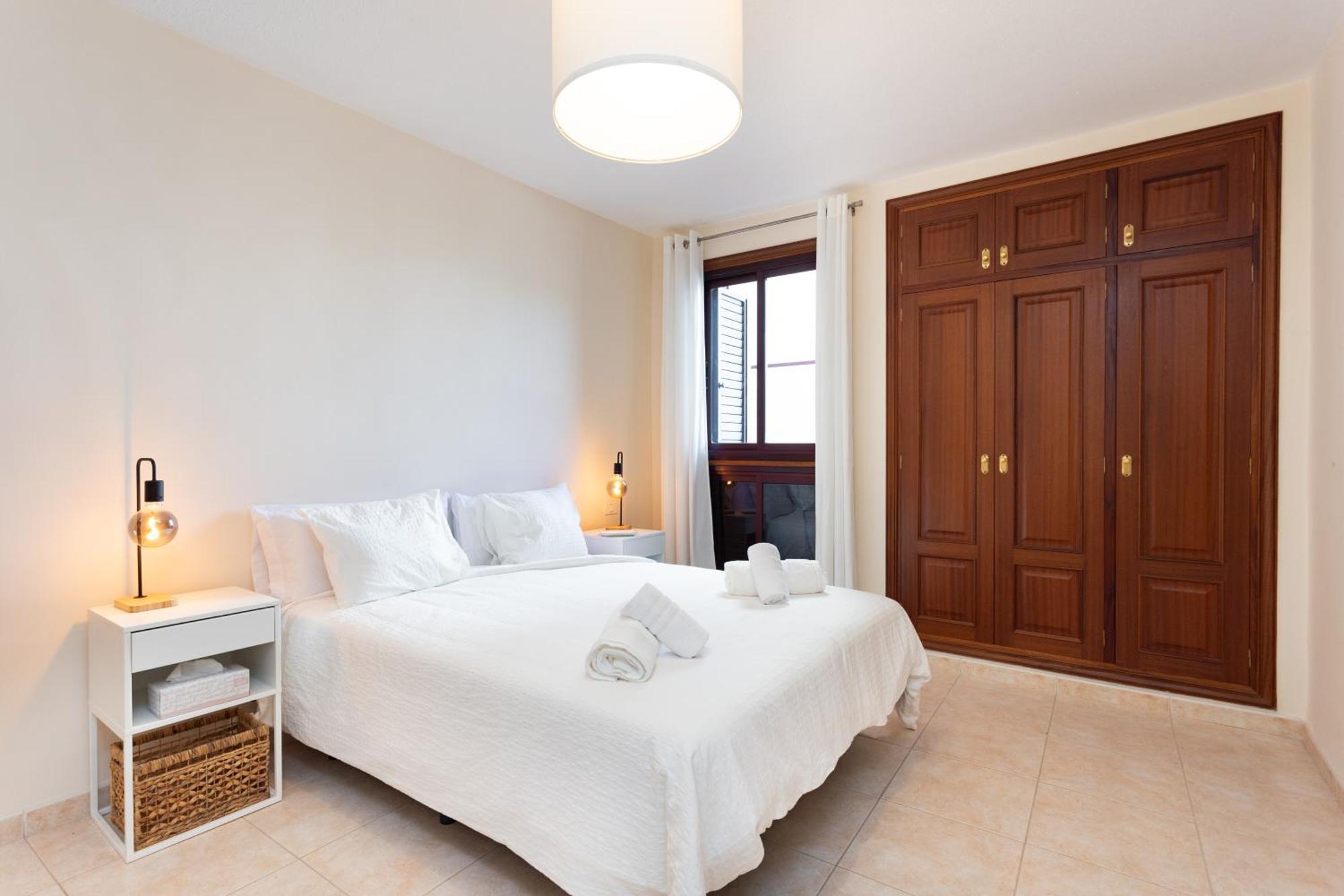 Home2book Design & Luminous Cruz Center Appartement